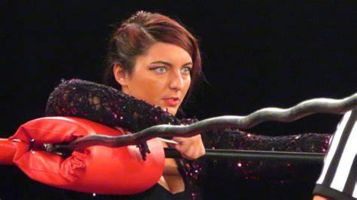 Jenny Rose - Wrestlezone