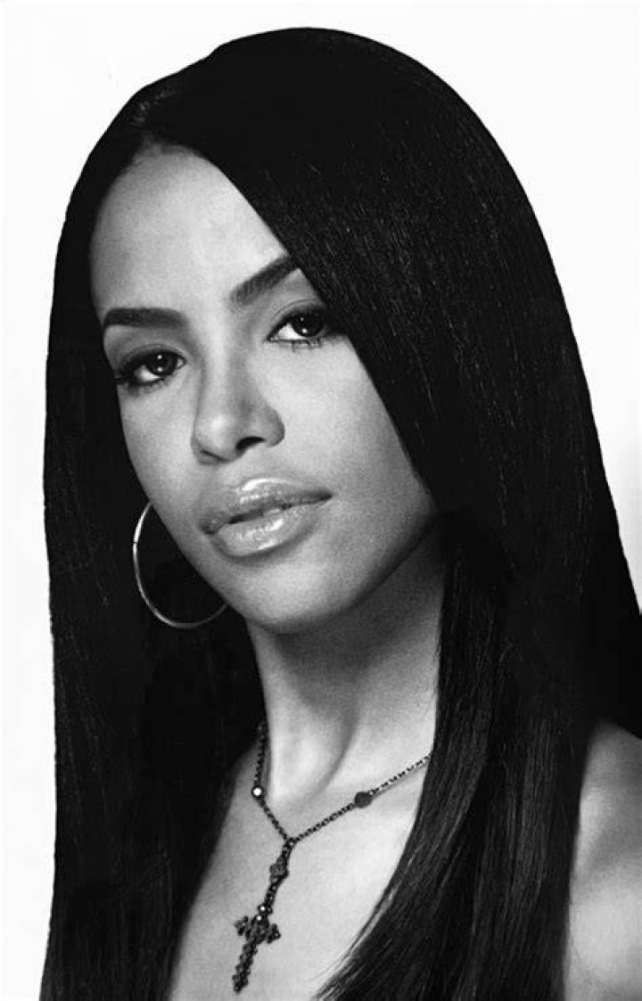 Portrait Aaliyah's funeral