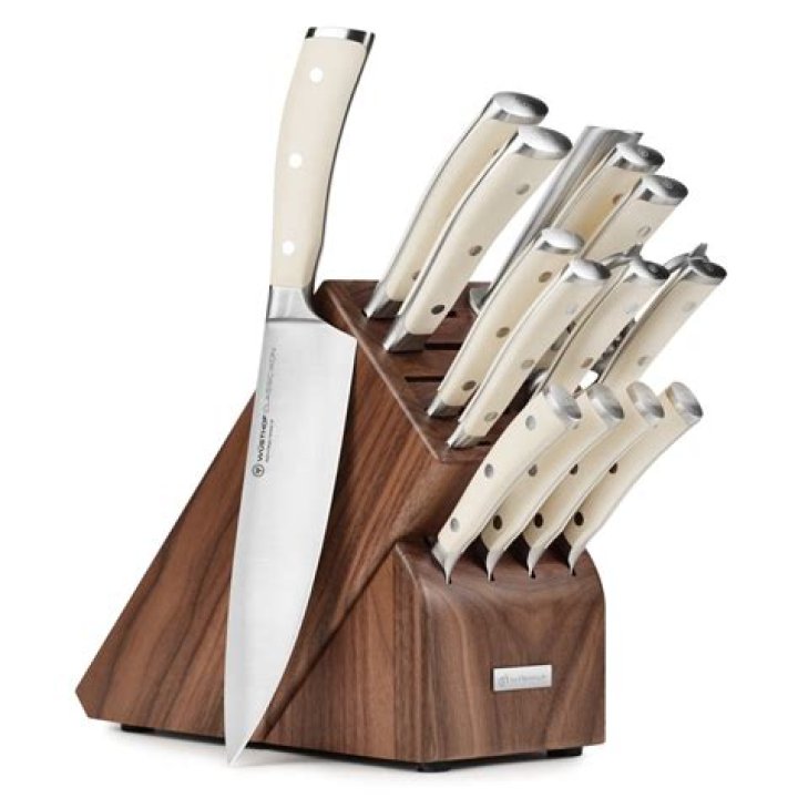 Walnut Knife Set